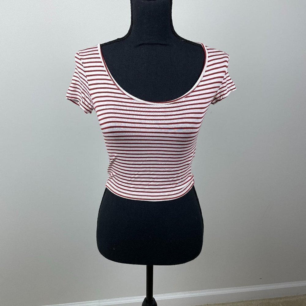 Forever 21 Women's Stripe Crop top- Small